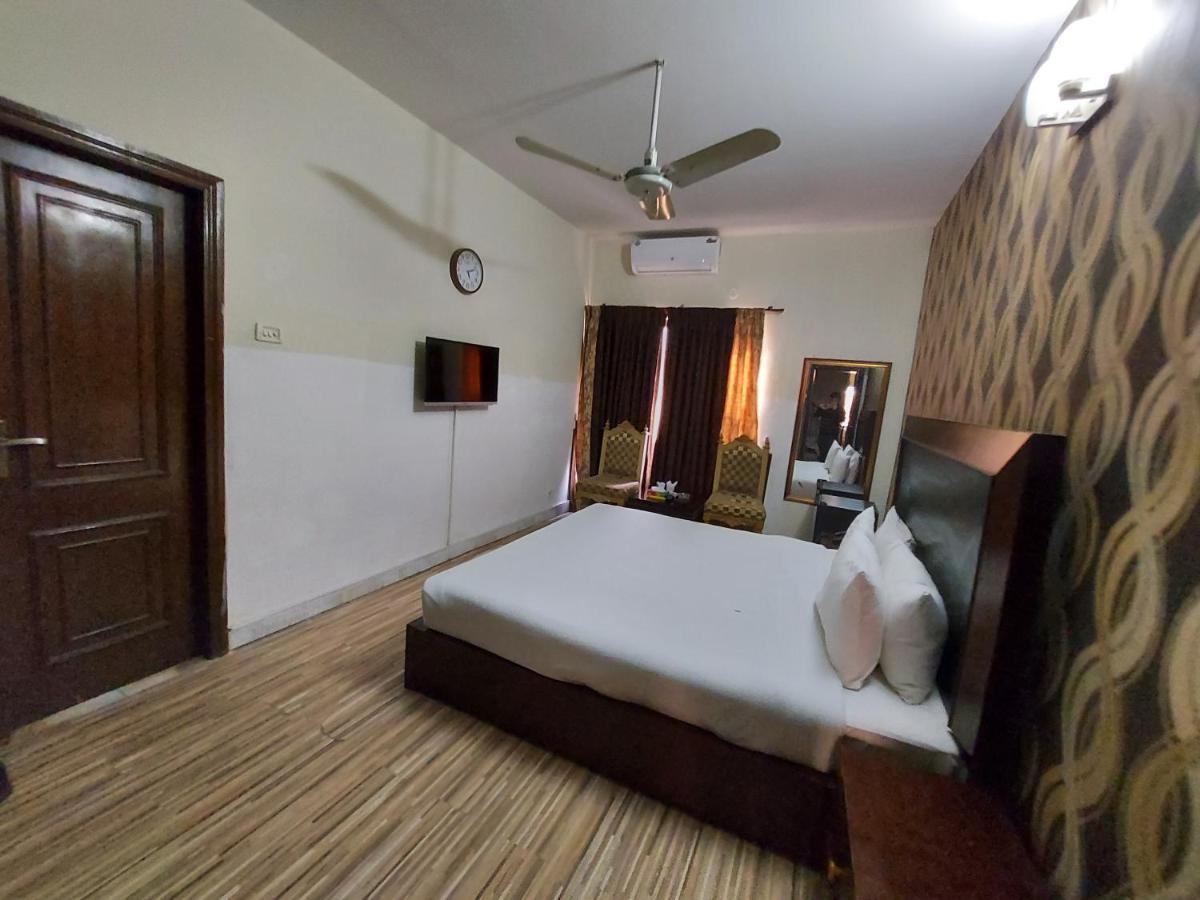 Casa Blanca Boutique Guest House Islamabad Bagian luar foto