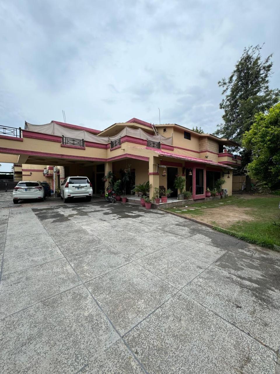 Casa Blanca Boutique Guest House Islamabad Bagian luar foto