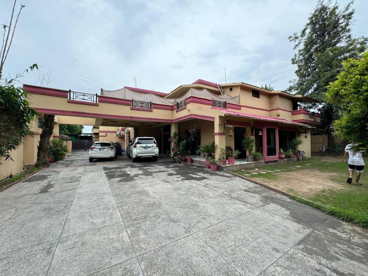 Casa Blanca Boutique Guest House Islamabad Bagian luar foto