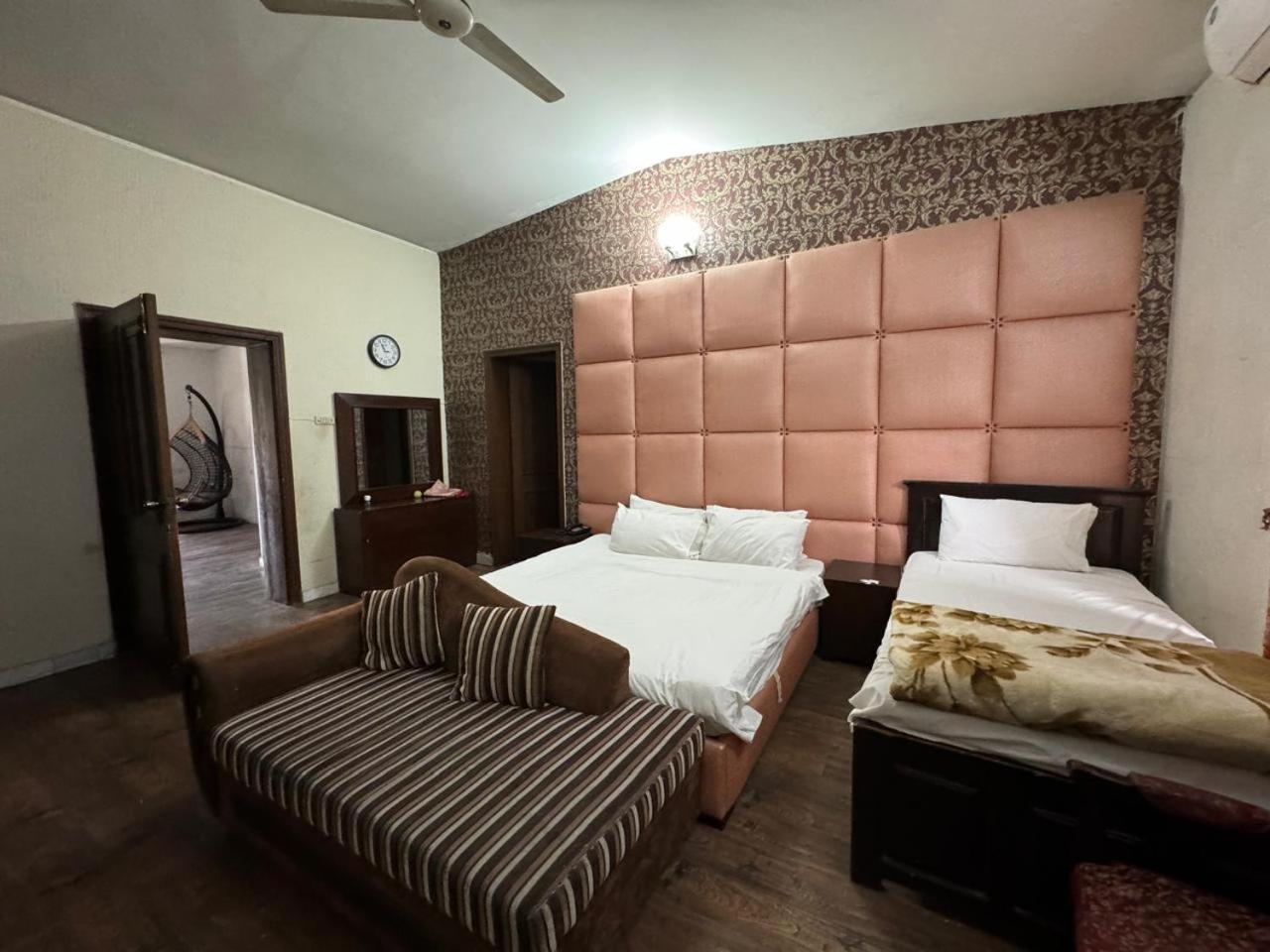 Casa Blanca Boutique Guest House Islamabad Bagian luar foto