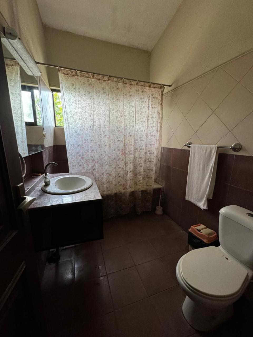 Casa Blanca Boutique Guest House Islamabad Bagian luar foto
